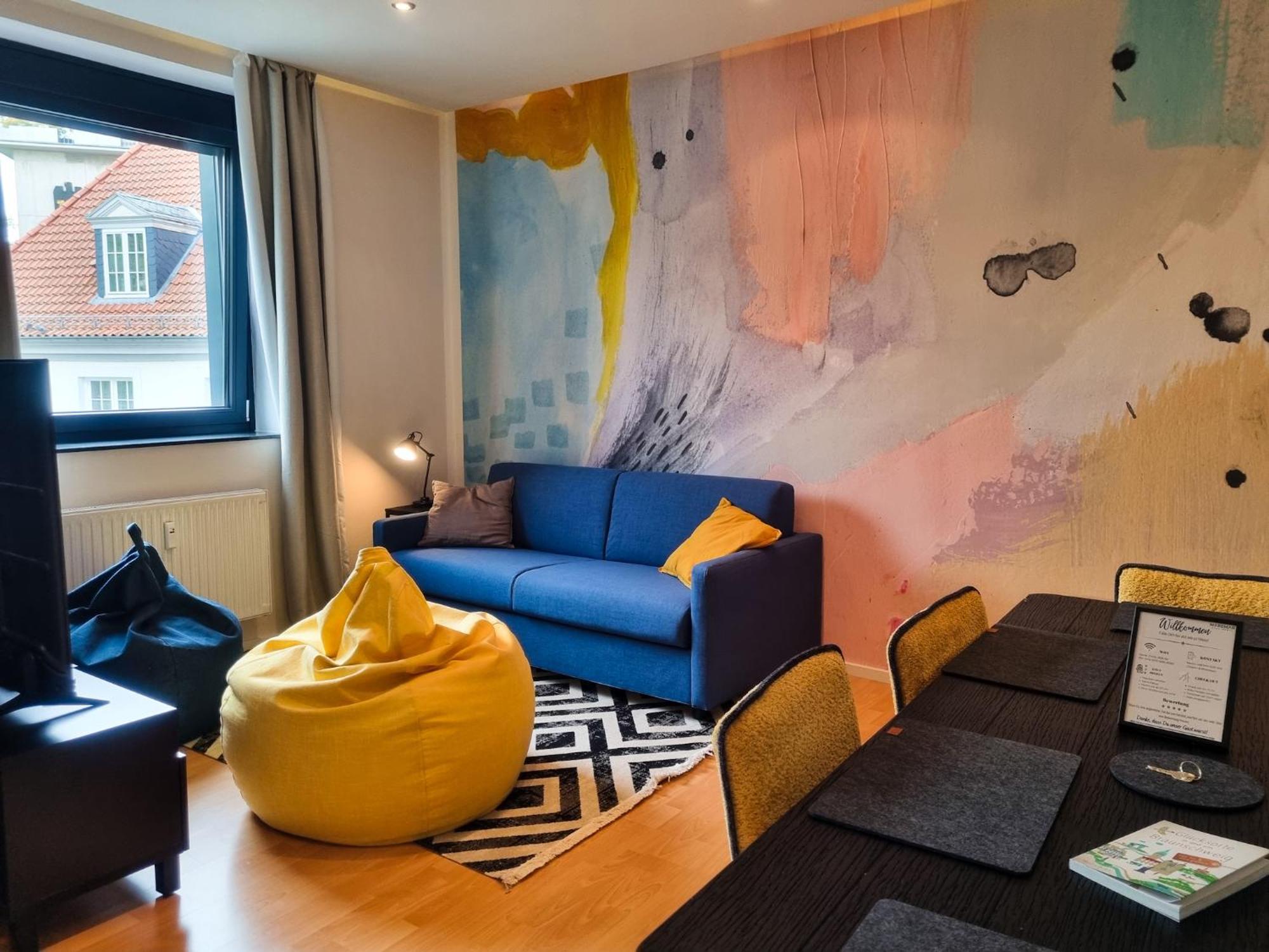 Maremar: City Design Apartment with Luxury Beds and Workspace Braunschweig Exterior photo
